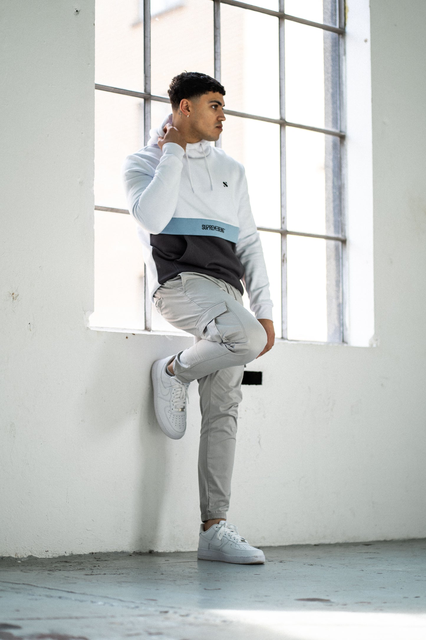 Viro Hood - White / Jay Blue
